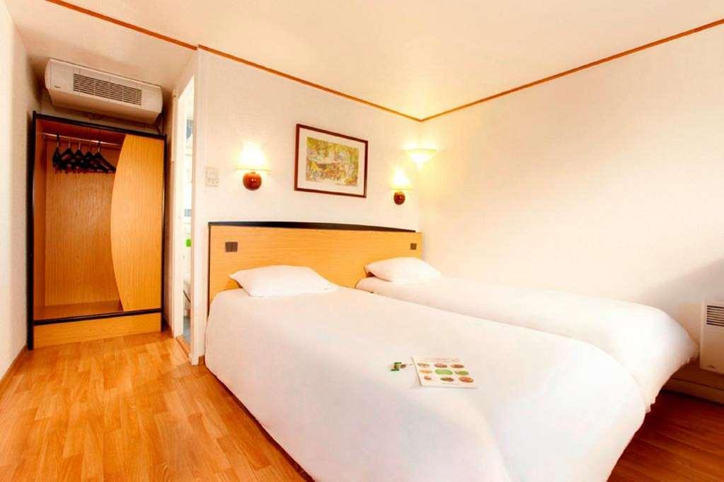 Campanile Clermont-Ferrand ~ Thiers Ξενοδοχείο Δωμάτιο φωτογραφία